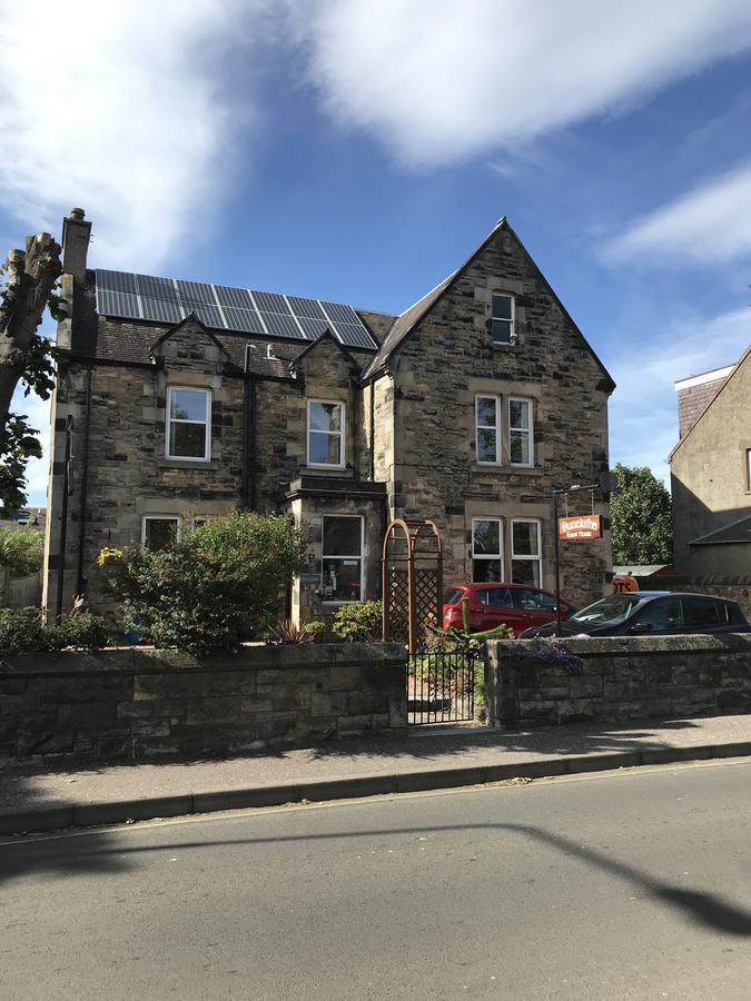 Dunclutha Guest House Leven  Buitenkant foto
