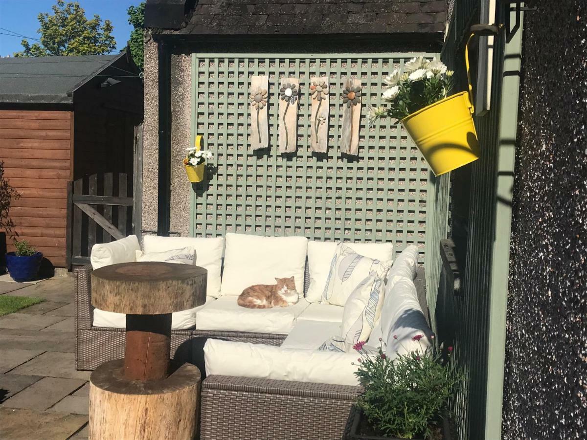 Dunclutha Guest House Leven  Buitenkant foto