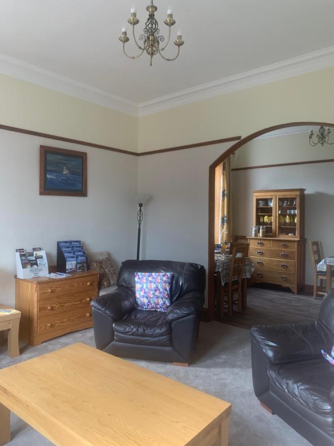 Dunclutha Guest House Leven  Buitenkant foto